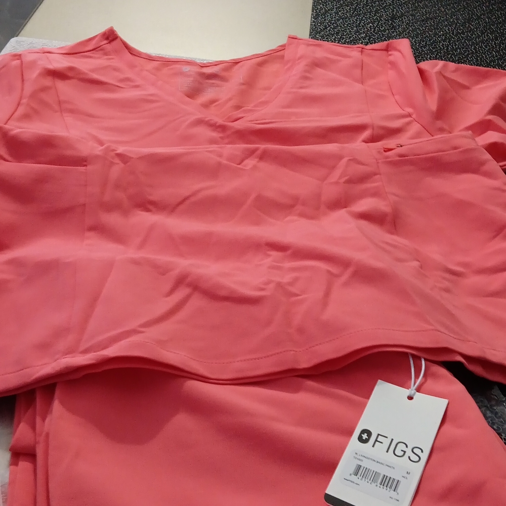Figs scrub set